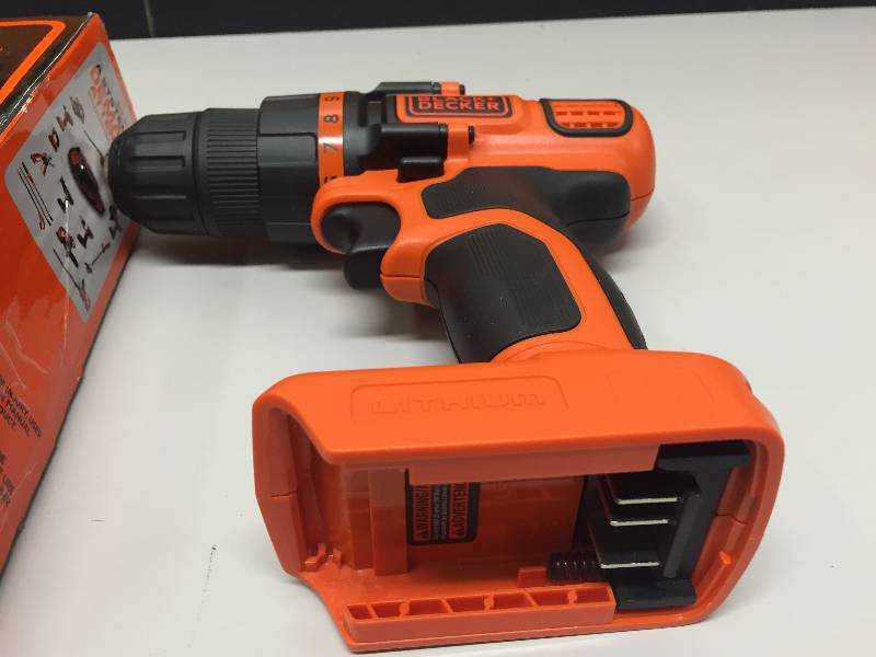 BLACK N DECKER 20V LITHIUM DRILL