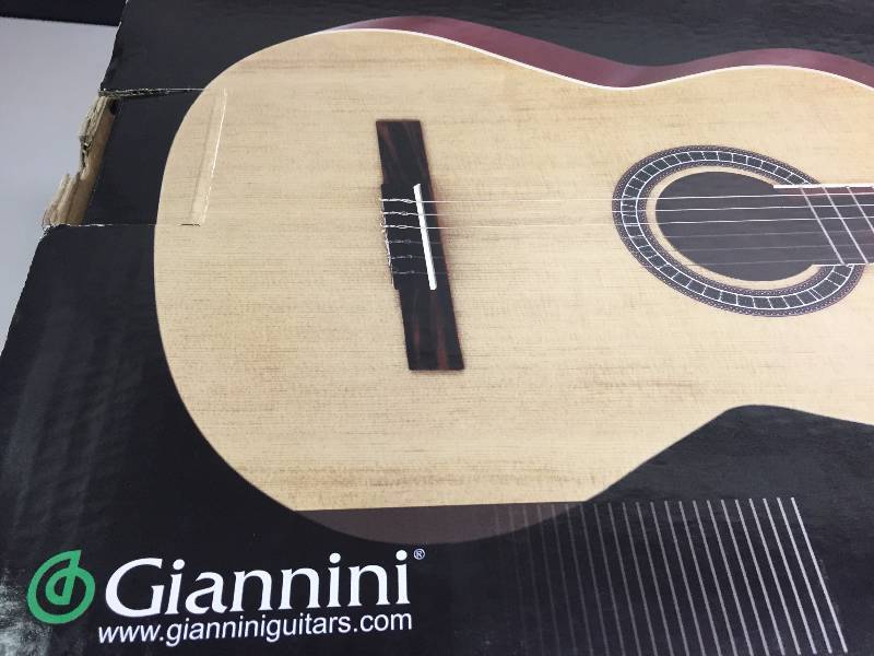 GIANNINI CLASSIC GUITAR