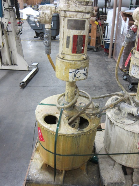Adhesive Pump with Vat