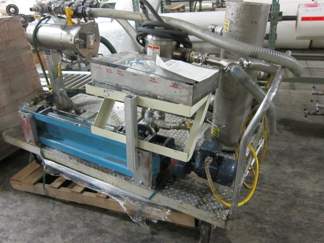 Adhesive Pump and Filter System
