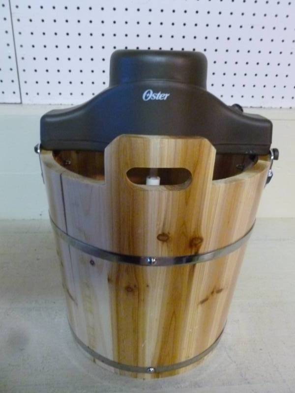 lot 35 image: Ice Cream Maker