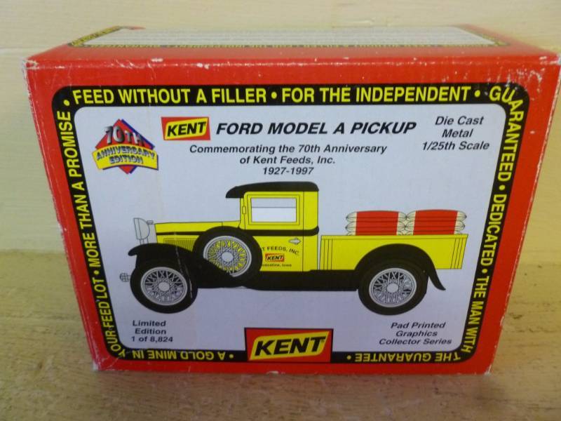 lot 55 image: Die Cast Metal Truck