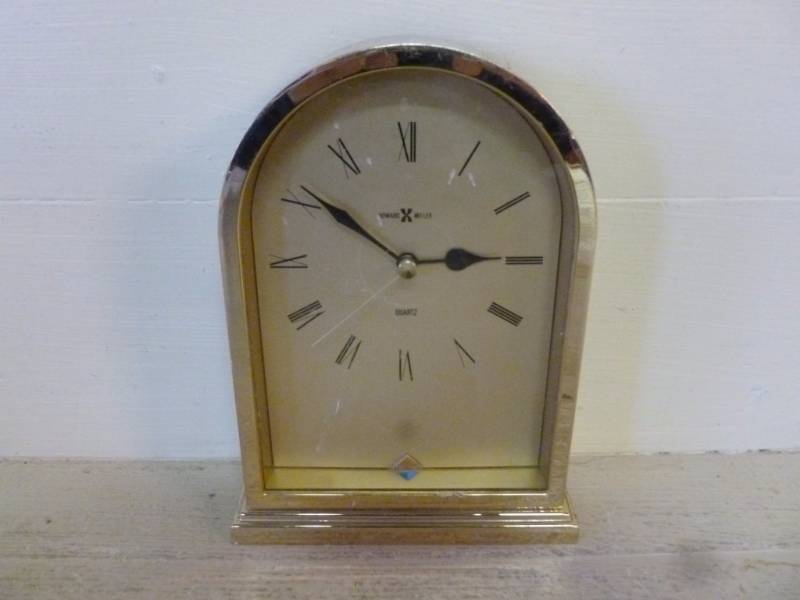 lot 69 image: Mantle Clock