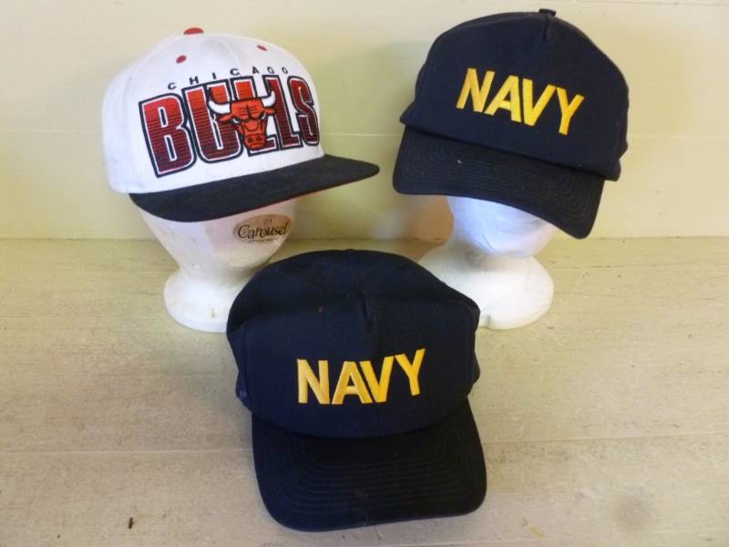 lot 70 image: Hats