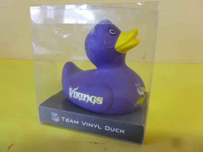 lot 74 image: Minnesota Vikings Collectible