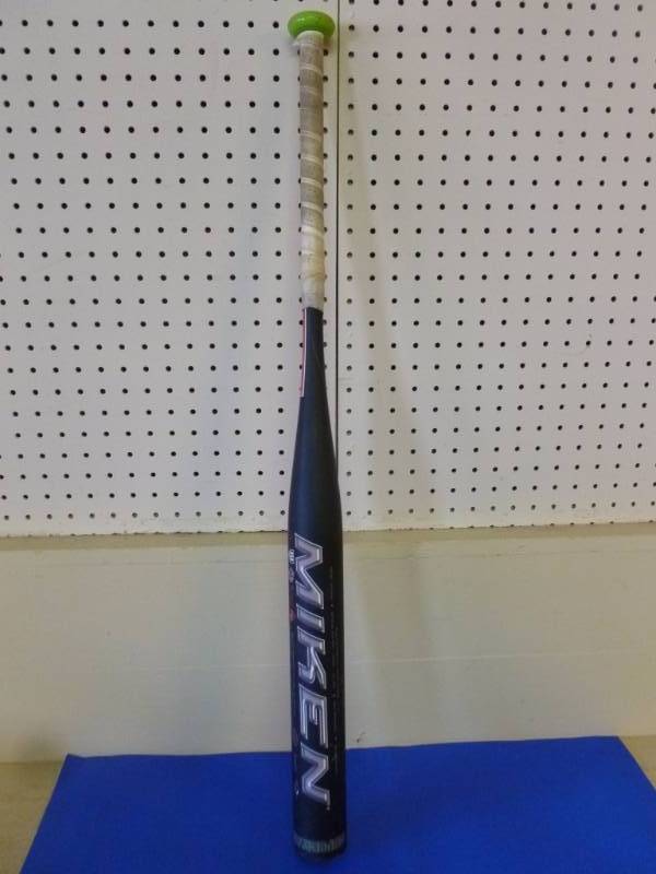lot 77 image: Miken Freak Bat