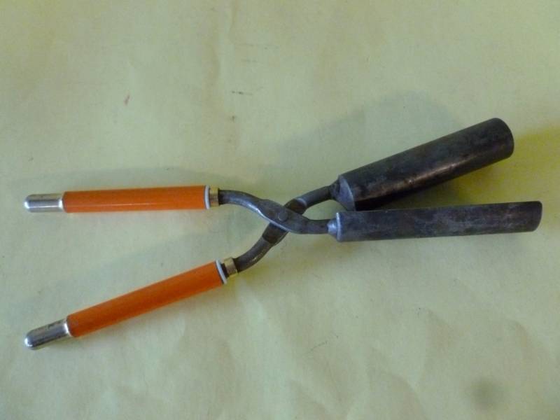 lot 104 image: Vintage Iron