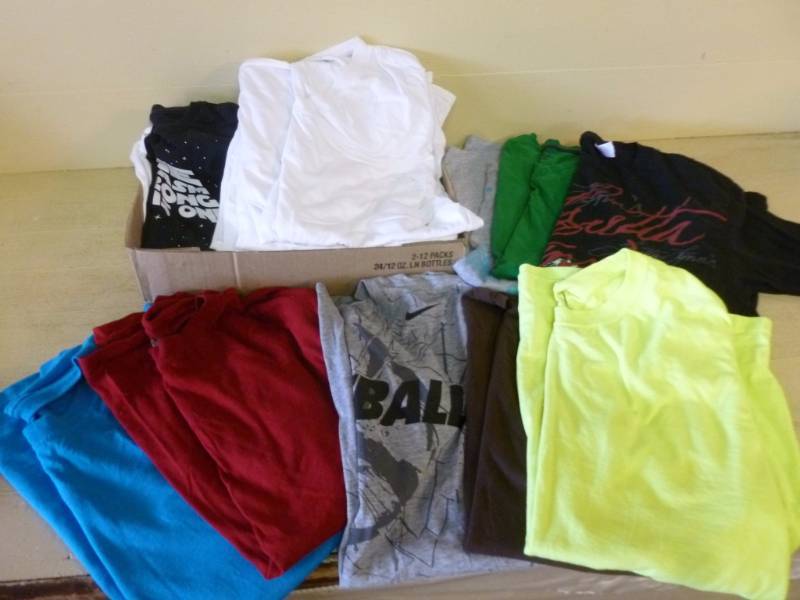 lot 139 image: T-Shirts