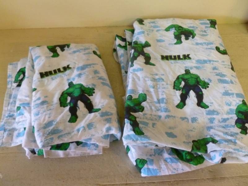 lot 143 image: Sheet Set