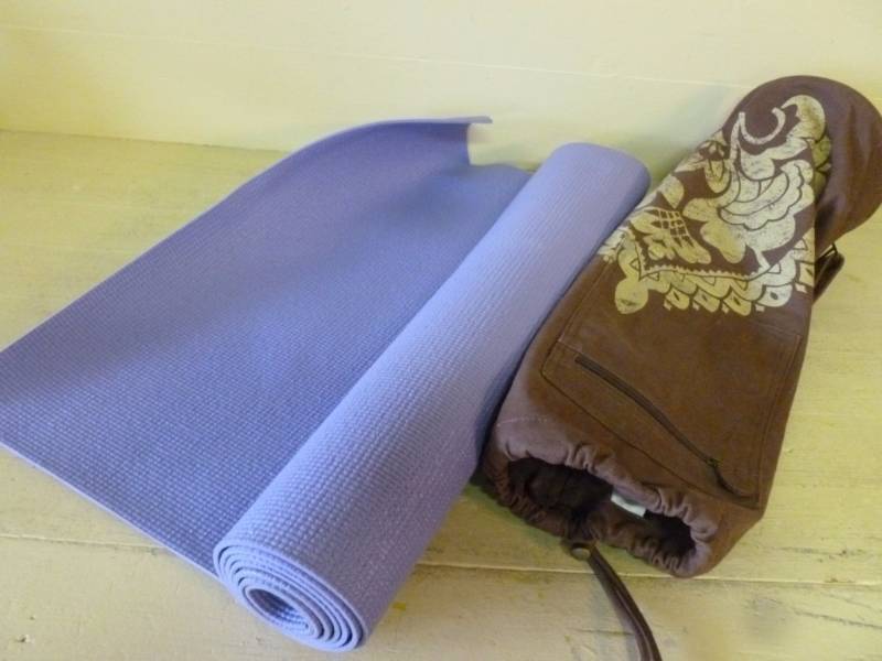 lot 150 image: Yoga Mat