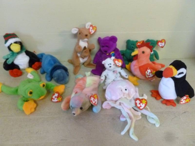 lot 171 image: Beanie Babies