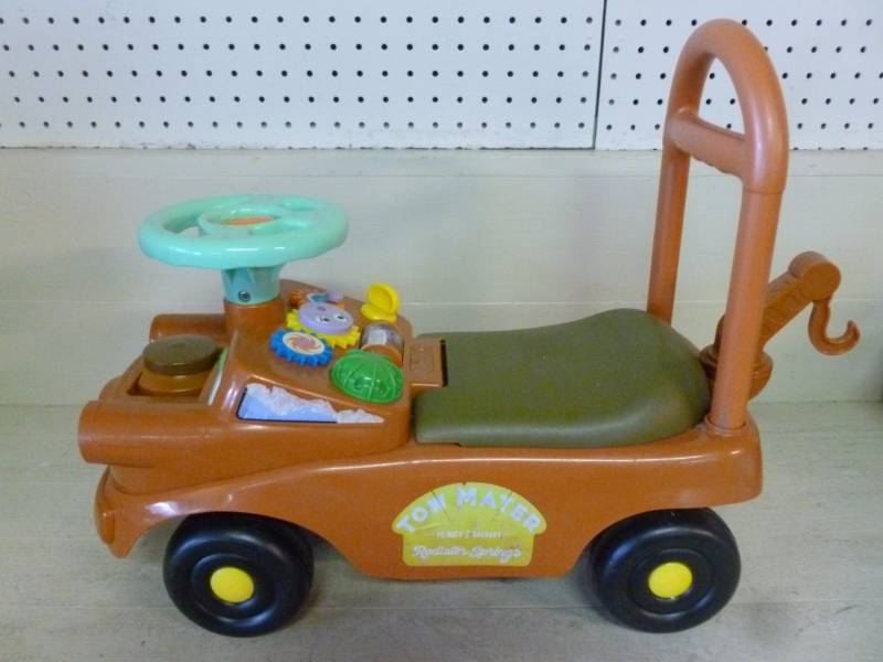 lot 173 image: Toy