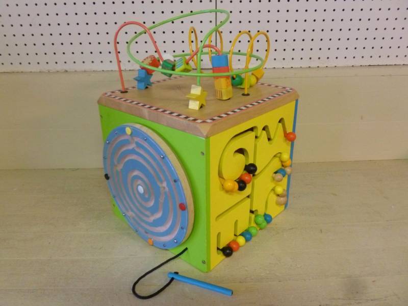 lot 191 image: Toddler Toy