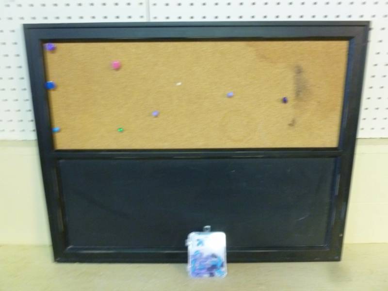 lot 198 image: Memo - Cork Board