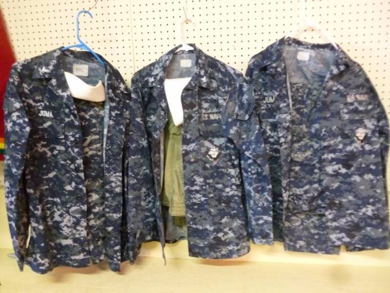 lot 224 image: Navy Uniform