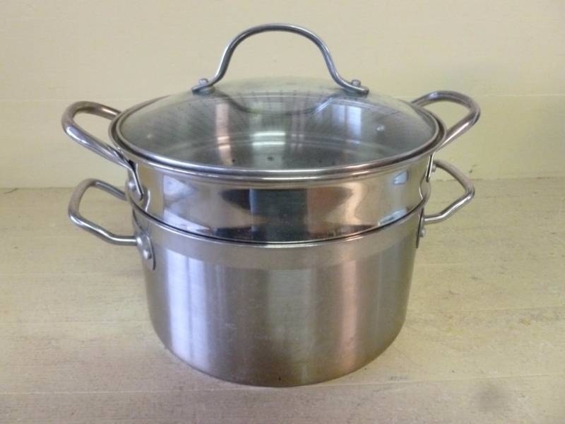 lot 244 image: Kitchen
