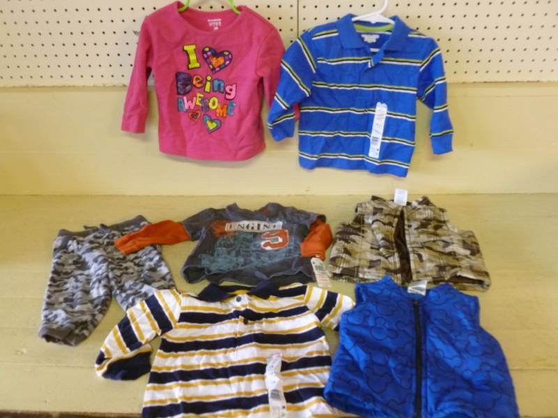 lot 291 image: Kids Clothes