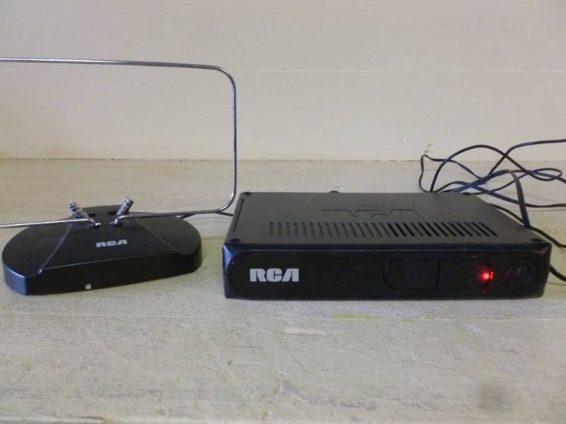 lot 302 image: RCA Converter