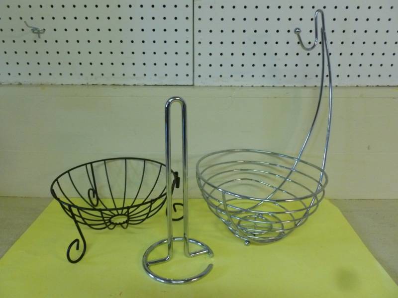 lot 313 image: Metal Fruit Baskets