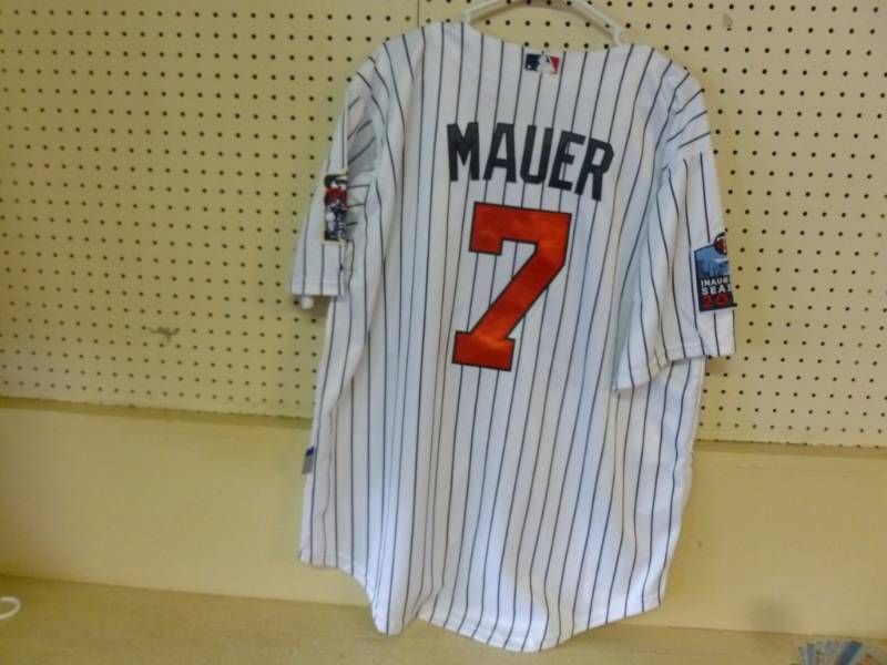 lot 338 image: Twins Jersey