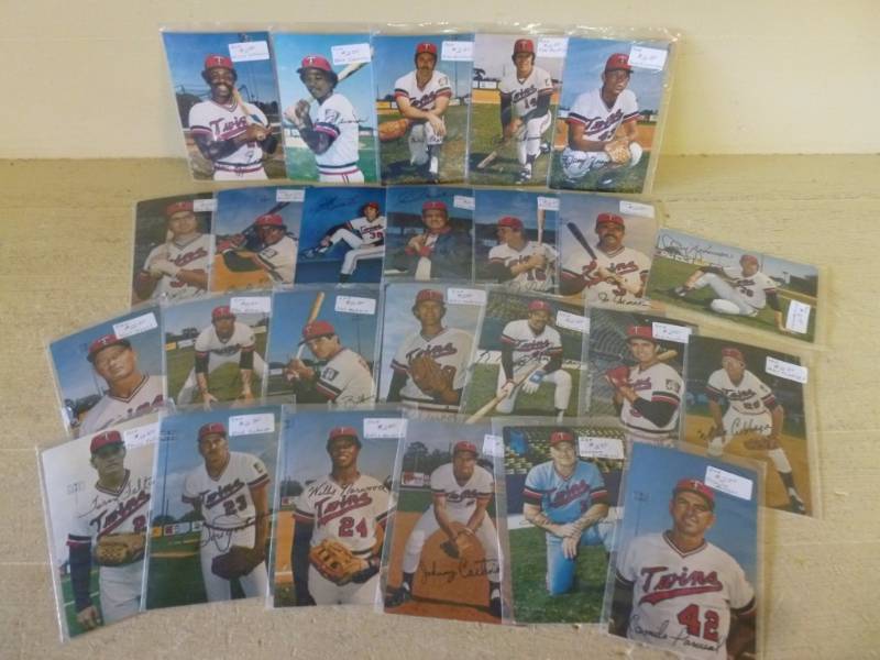 lot 340 image: Collectible Minnesota Twins