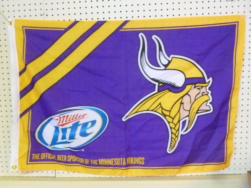 lot 343 image: Minnesota Vikings Flag