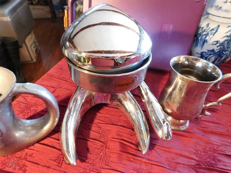 lot 152 image: orange x juicer old style beer french horn shaped pewter stein