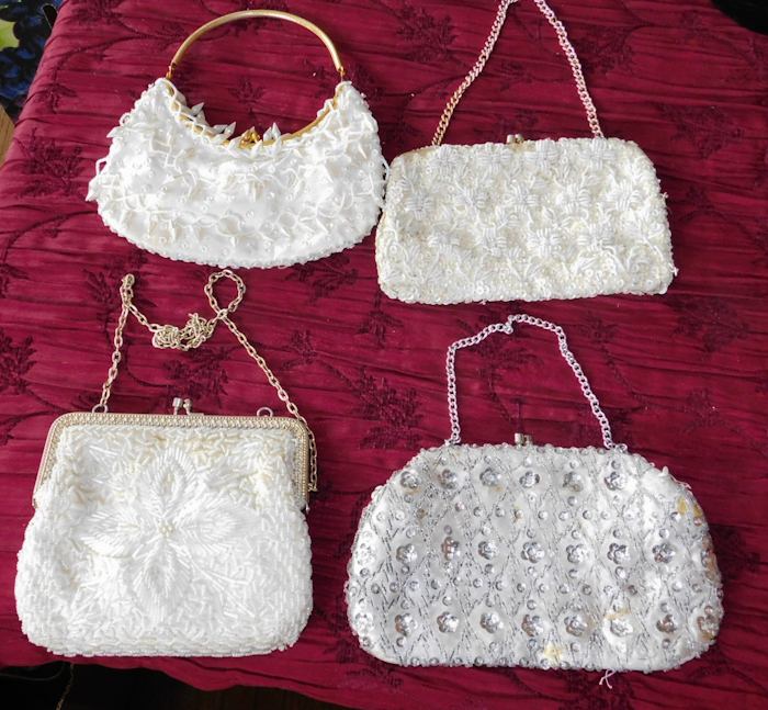 lot 204 image: 4 vintage ladies handbagsclutches