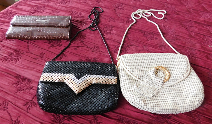 lot 208 image: 2 vintage ladies handbagsclutches and a new wallet
