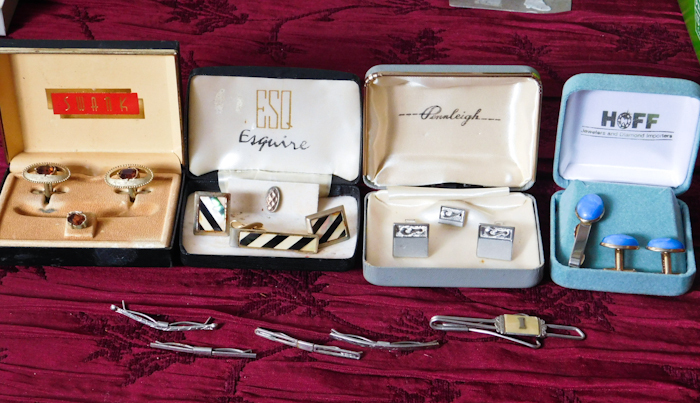 lot 51 image: 4 cuff link and tie cliptack sets and 5 single tie clips see photos