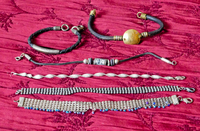 lot 53 image: jewelry bracelets please see photos