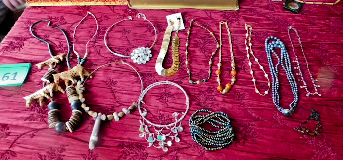 lot 61 image: lot of necklaces please see all the photos