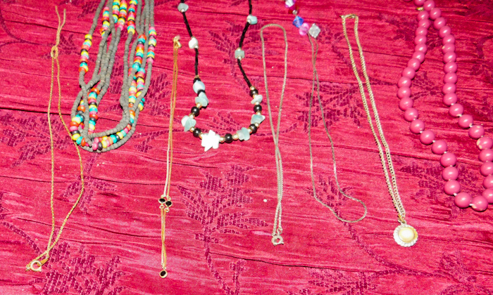 lot 80 image: 8 necklaces costume jewelry mostly beaded