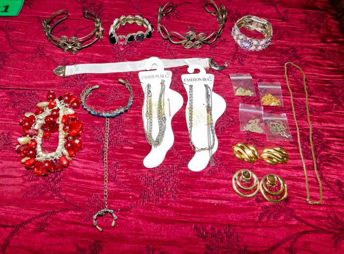 lot 91 image: several ankle bracelets one ankle bracelet connected to toe ring and more