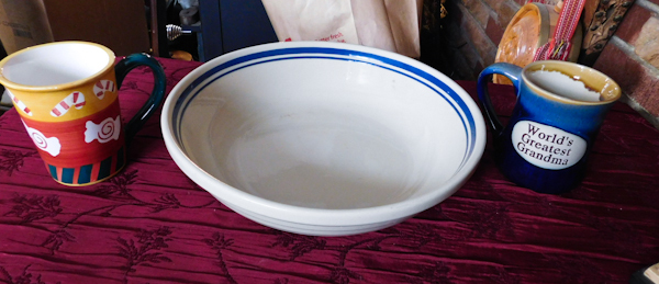 lot 136 image: ceramic items cups and pasta bowl oven microwave and dishwasher proof