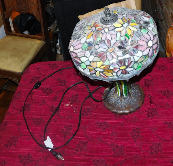 lot 160 image: lamp with stained glass shade design