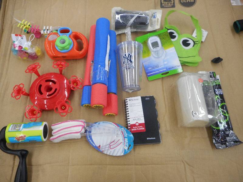 LOT OF MISCELLANEOUS ITEMS