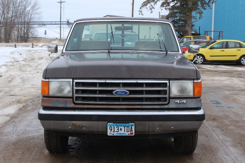 1989 Ford F150 XLT Lariat 4x4 Long Box Single Cab