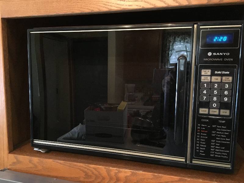 Microwave Oven