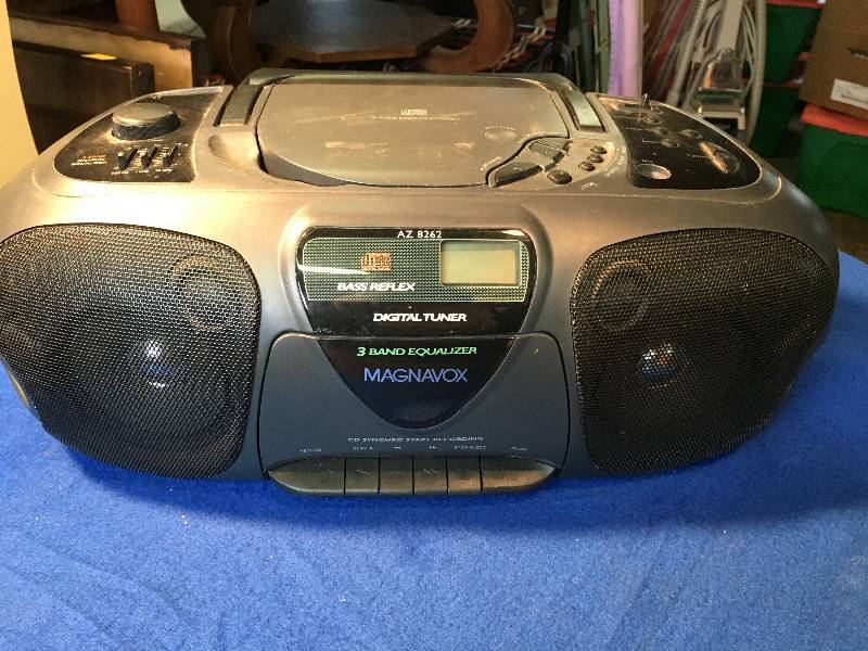 Portable Magnavox Radio and CD player