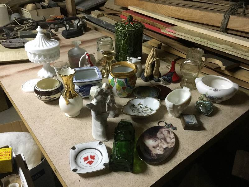 Large Group of Dcor and Collectables