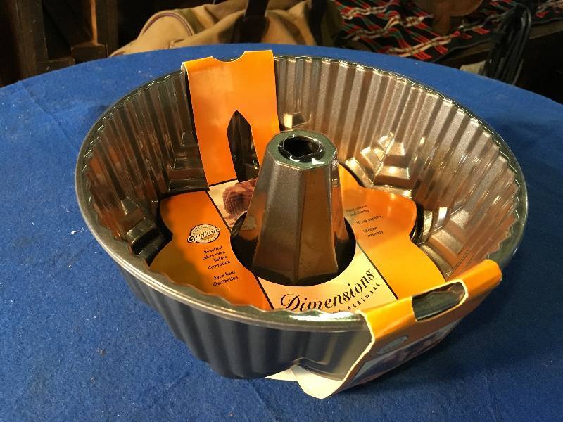 New Decrative Cake Making Pan, Nice