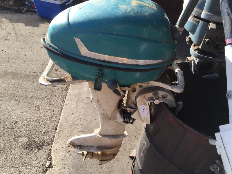 lot 7 image: SCOTT ATWATER MFG . CO.  5 hp outboard Motor