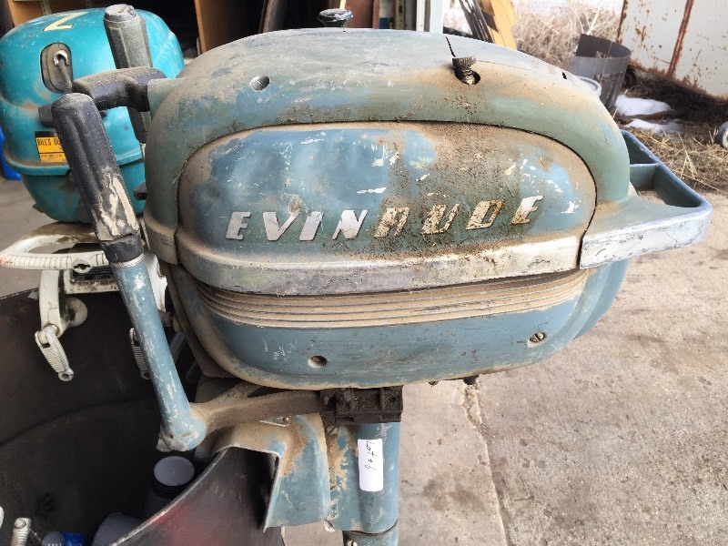 lot 6 image: Evinrude  FLEETWIN outdoor motor
