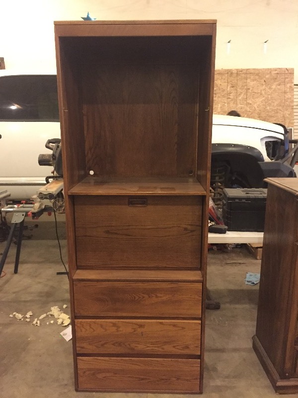 lot 31 image: Heid a desk cabinet