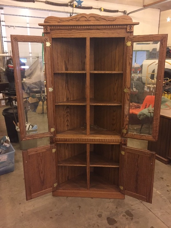 lot 32 image: Corner cabinet