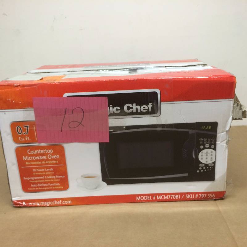 Magic Chef 0.7 cu. ft. Countertop Microwave in Black New