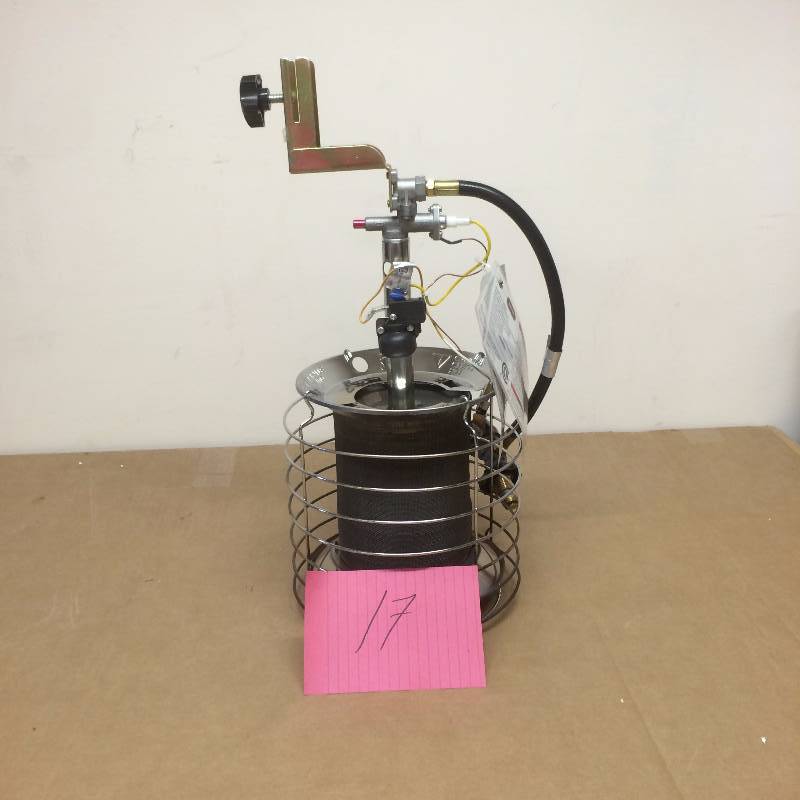 Dyna Glo 40K BTU 360 Tank Top Gas Portable Heater New