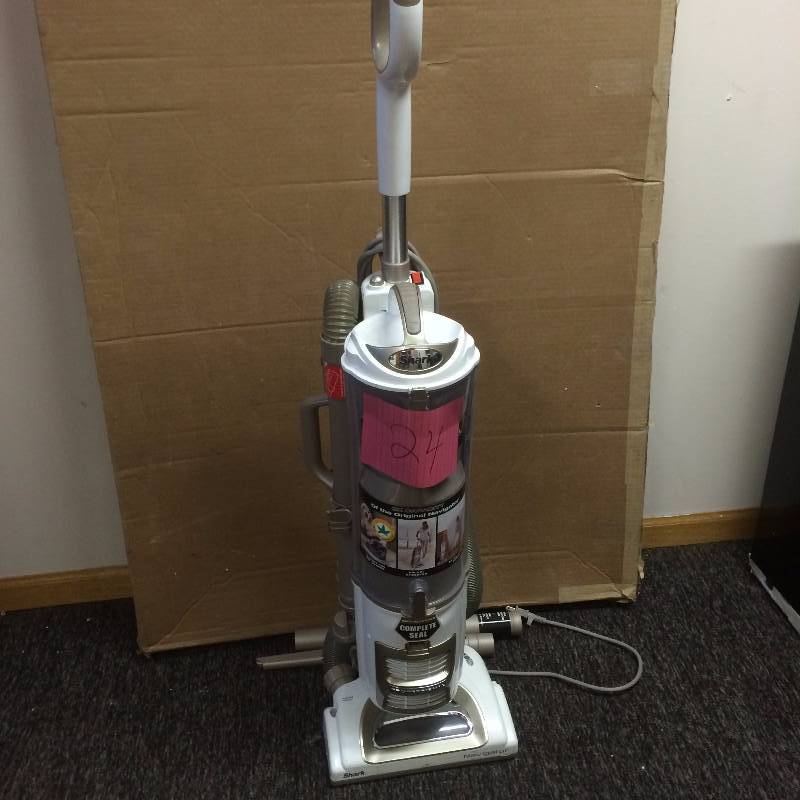 Shark Navigator used tested works
