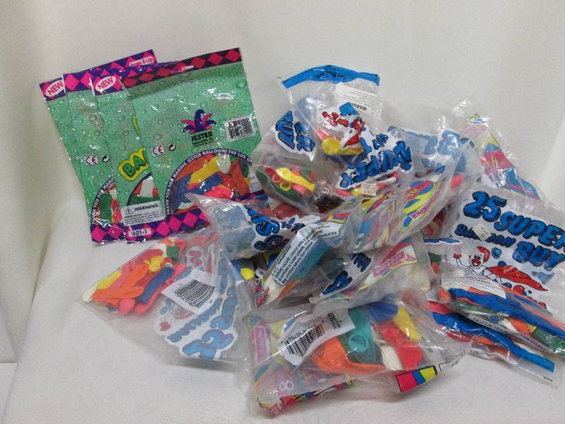Large lot of party & water balloons...